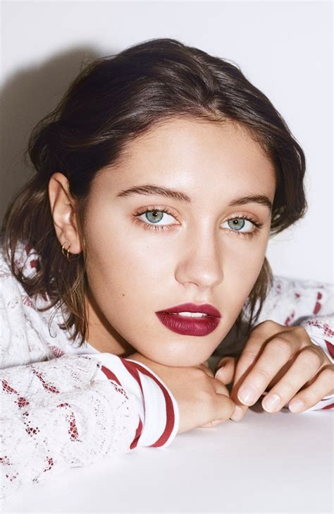 jude law daughter burberry|Burberry Beauty Announces Iris Law as New Face .